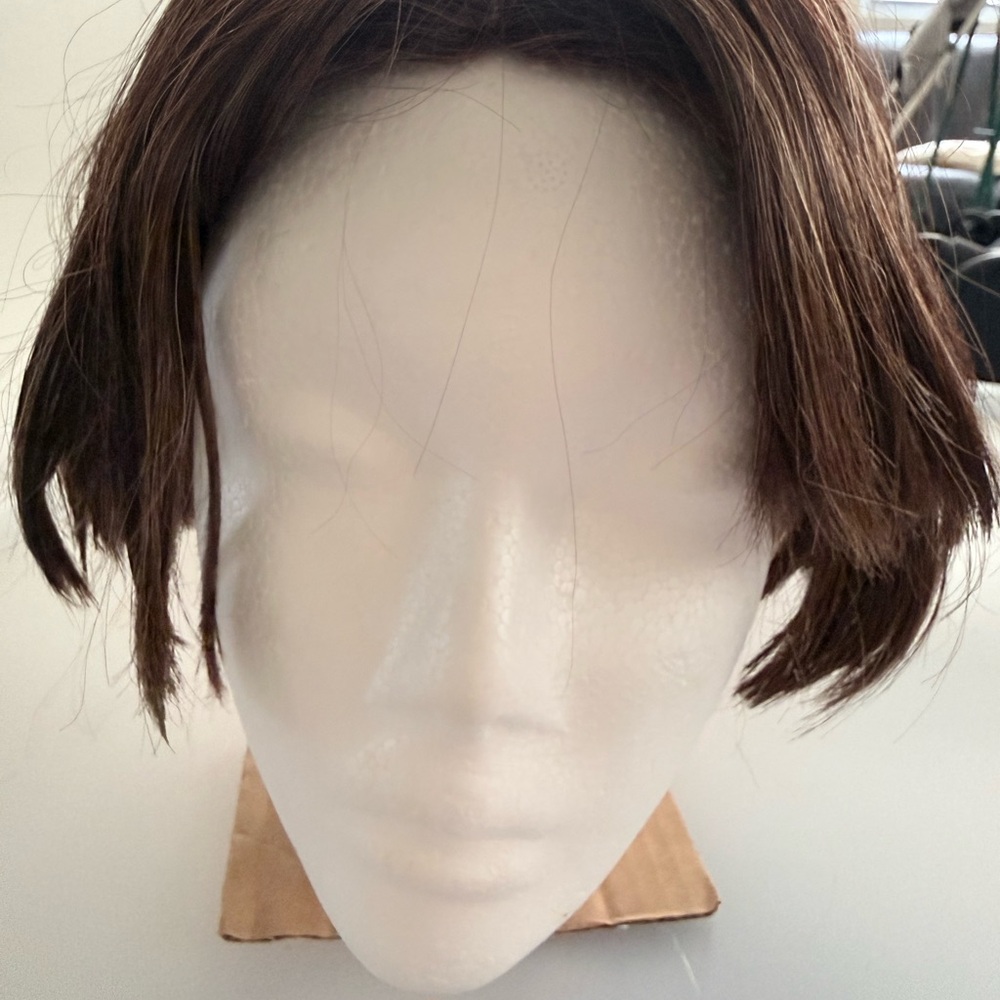 Elegant Short Brown Wig for Women